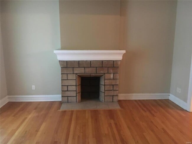 Building Photo - Beautiful home within walking distance to ...
