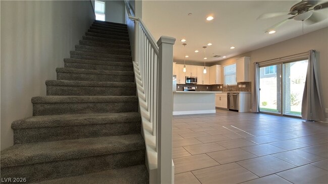 Building Photo - 335 Cadence Vista Dr