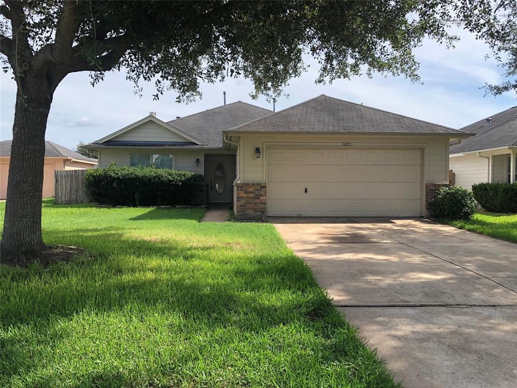 1023 Vera Cruz Dr, Rosenberg, TX 77471 House Rental in Rosenberg, TX