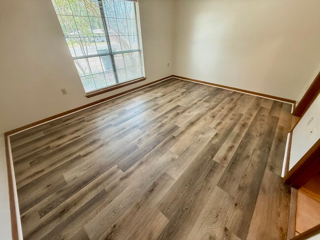 Foto del edificio - 134 Alder Ave SE