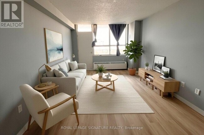 Photo du bâtiment - 200 Lotherton Pathway