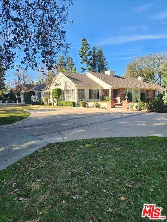 Primary Photo - 17117 Weddington St