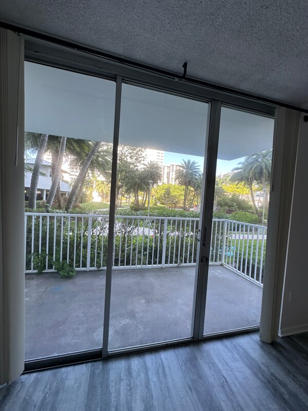 Foto del edificio - 2801 NE 183rd St