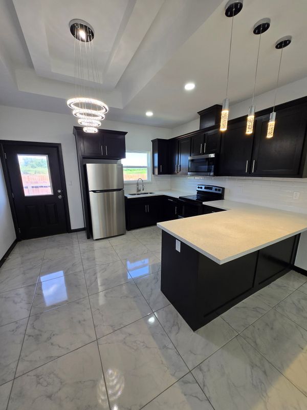 Foto del edificio - 1024 N Blair Ave