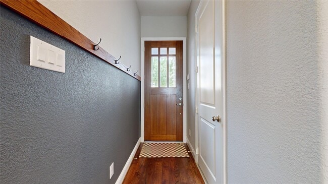 Foto del edificio - 5430 Camaguey St