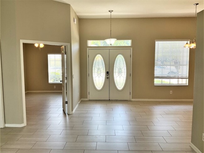 Building Photo - 27643 Sora Blvd