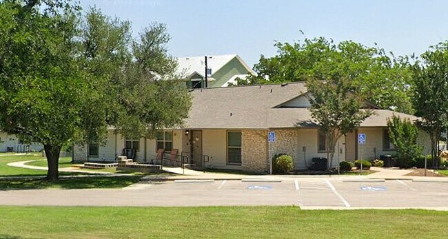 Foto del edificio - 1623 Northwest Blvd