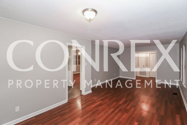 Building Photo - Welcoming 3 Bed/2 Bath