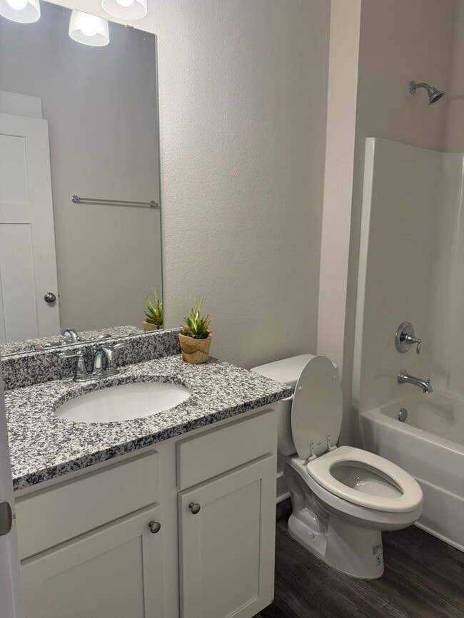 Foto del edificio - 4 bedroom 3 FULL bath home in Shoal River Landing...AVAILABLE JUNE 2026!