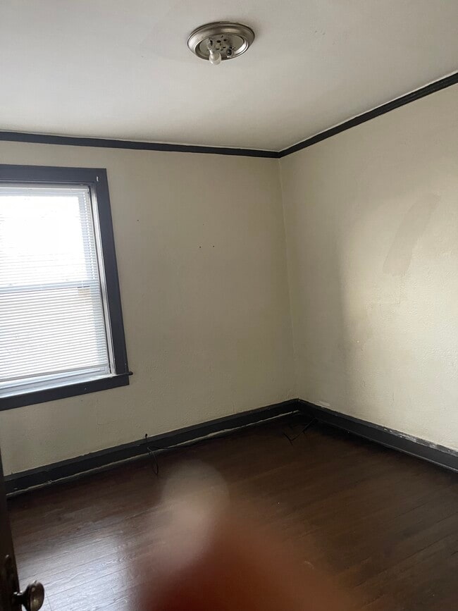 Building Photo - 11343 S King Dr