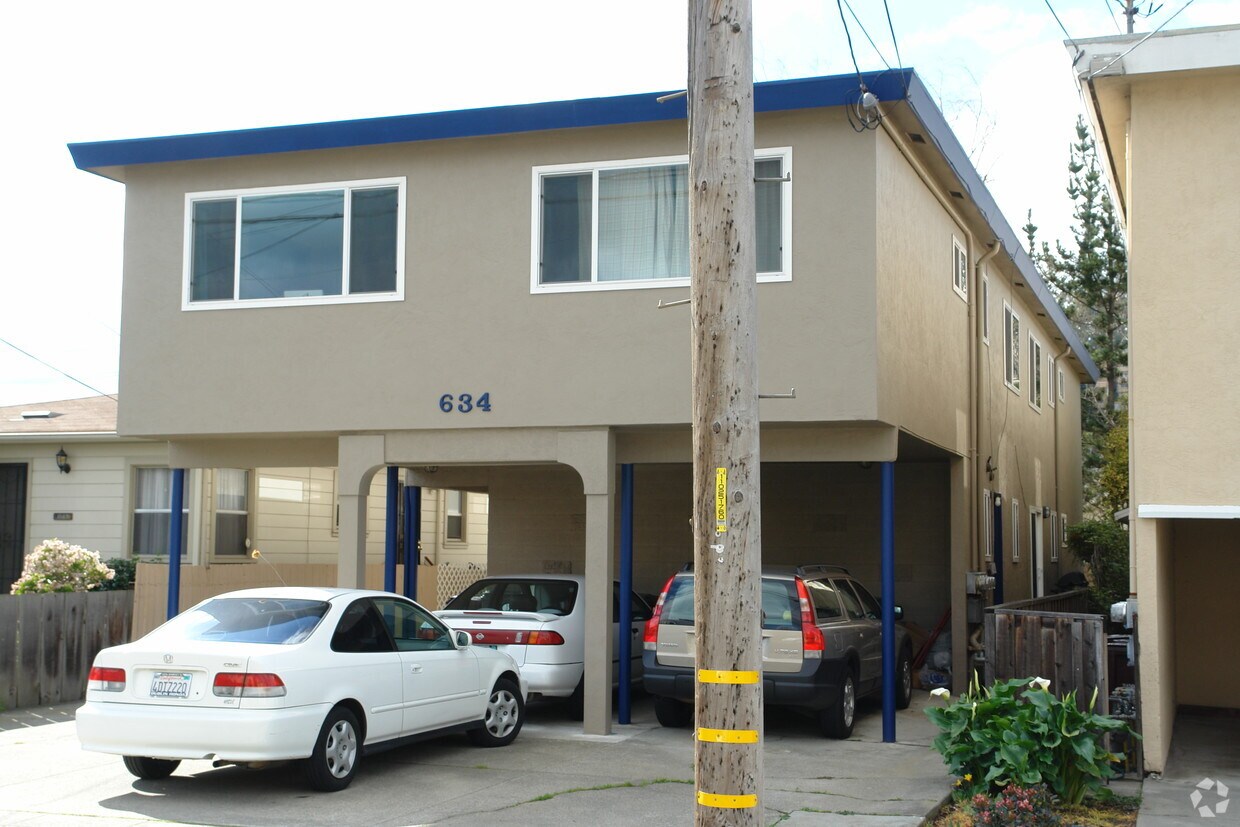 Building Photo - 634 Stannage Ave