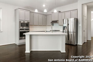 Building Photo - 9507 Garrison Way
