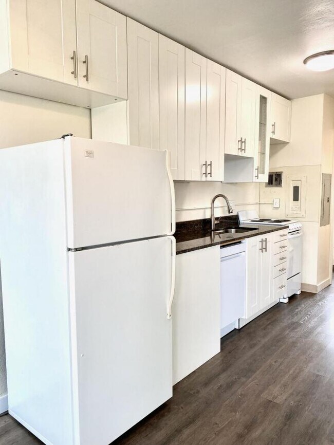 Foto del edificio - 1 bedroom in Seattle WA 98102