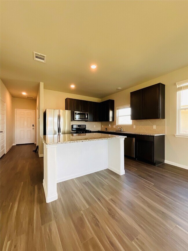 Building Photo - 5311 Briana Dee Dr