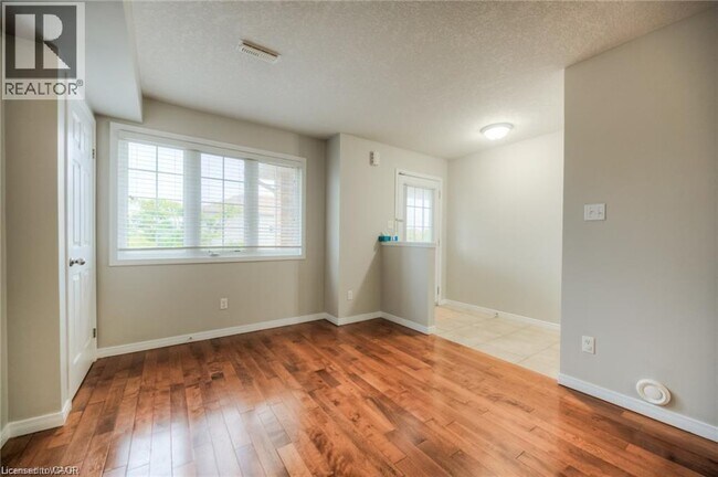Building Photo - 50 Howe Dr