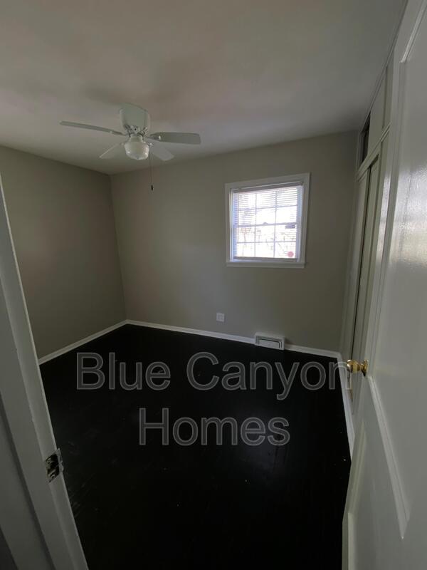 Building Photo - 4830 Redwing Way