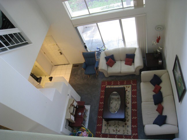 Living Room - 414 Galleria Dr