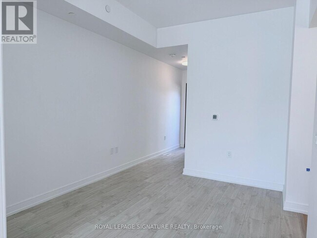 Building Photo - 168 Clonmore Dr