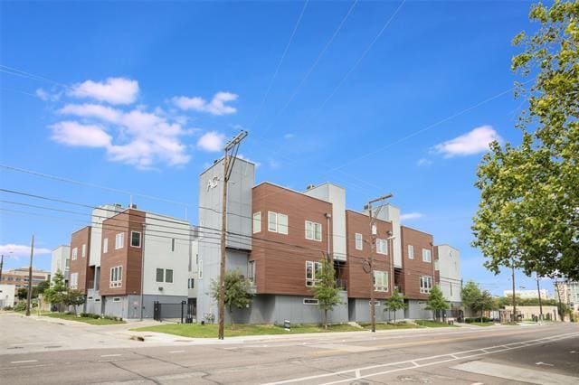Building Photo - 1515 S Akard St