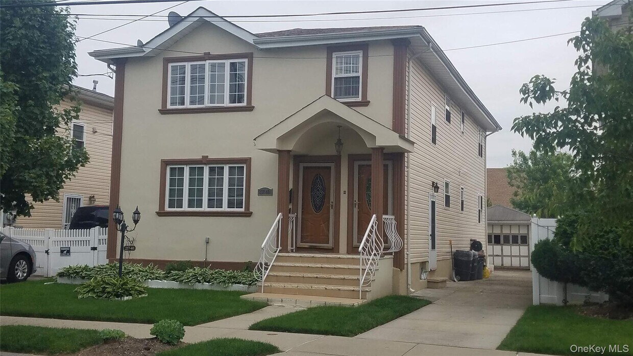 Foto principal - 257-40 148th Rd