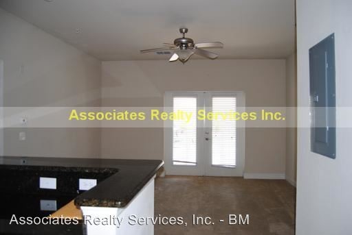 Building Photo - 1 br, 1 bath Apartment - 1500 Nw 4th Ave #101