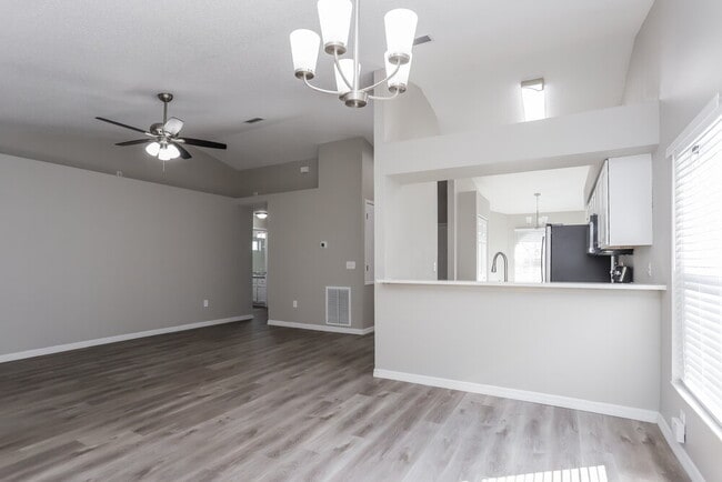 Building Photo - 1217 Etchfield Cir
