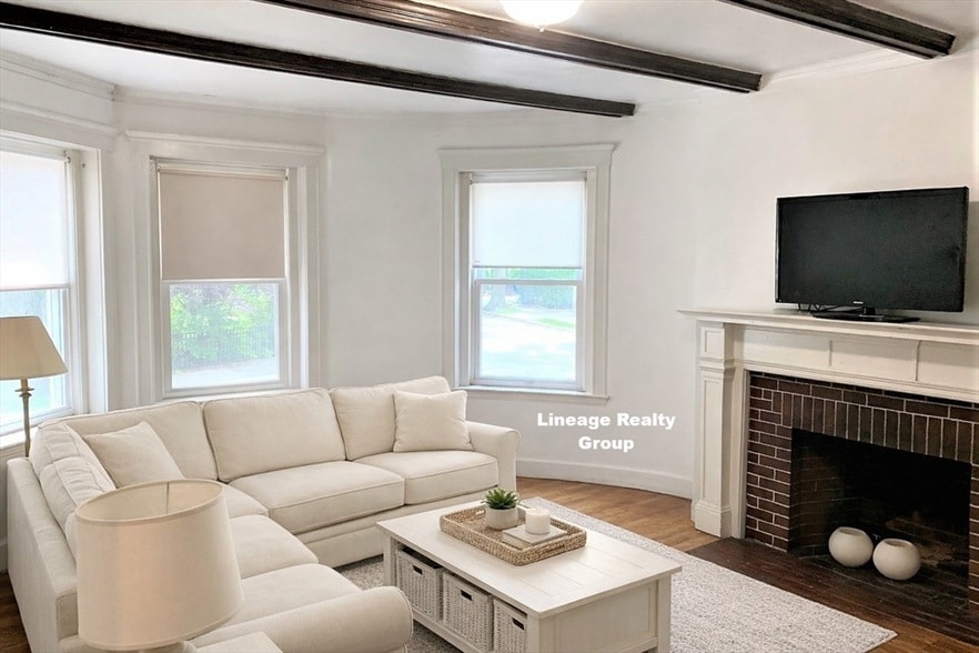 Photo - 157 Thorndike Street Unit 1