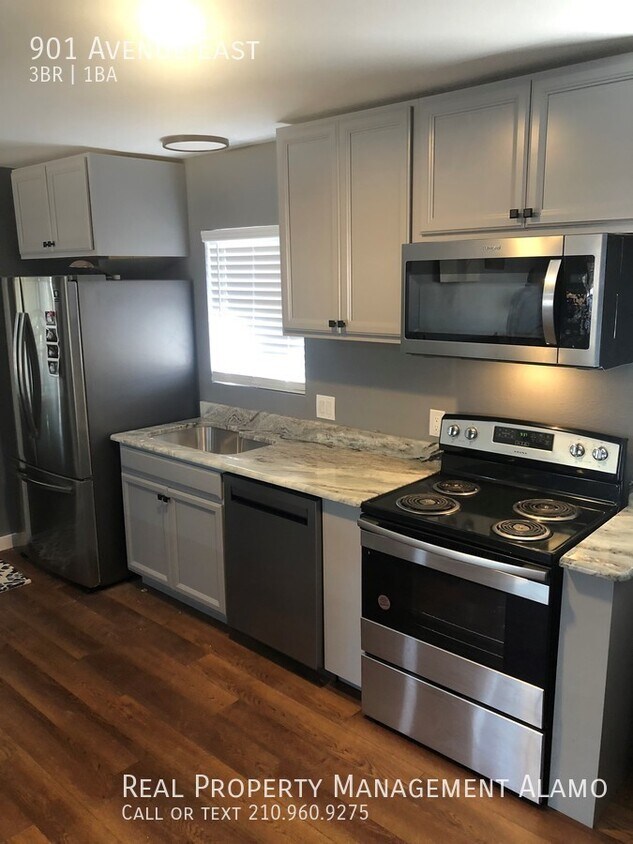 Building Photo - Gorgeous 3/1 in Marble Falls, TX