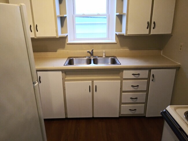 Foto del edificio - 3289 S Main St