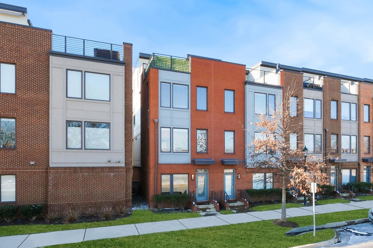 Photo - 16560 Crabbs Branch Way (Rockville, MD)