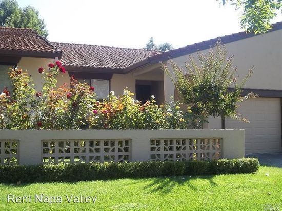 Primary Photo - 108 Vineyard Cir