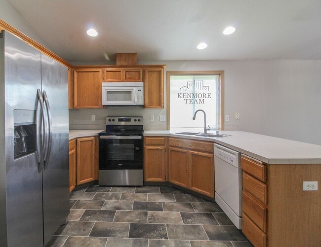 Building Photo - 5108 Montague Ln