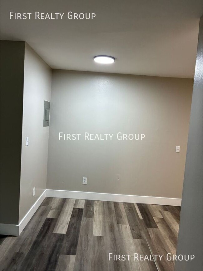 Foto del edificio - 5620 N Main St