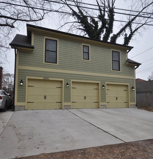 Carriage House Exterior - 1501 Perry St