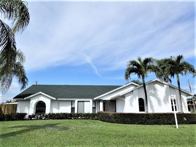 Primary Photo - 1501 SE Mariana Rd