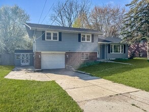 Building Photo - 6643 Buck Creek Ave SW