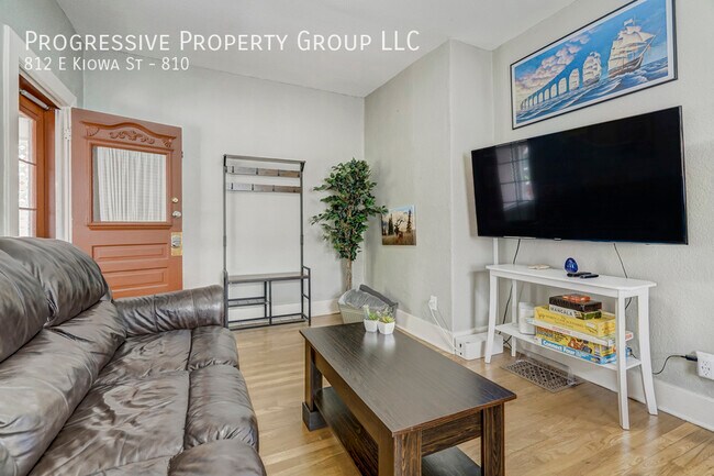 Foto del edificio - MOVE IN SPECIAL on this House in the Heart...
