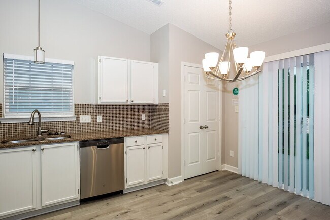 Foto del edificio - 2852 Longspur Dr
