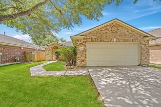 Building Photo - 17935 Rose Hill Park Ln