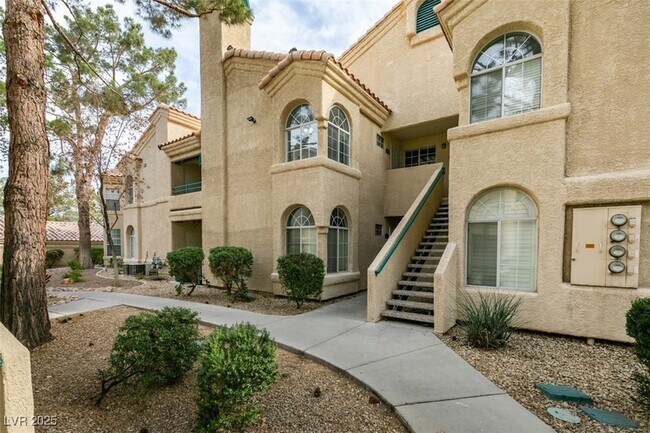 Foto del edificio - 2251 Wigwam Pkwy