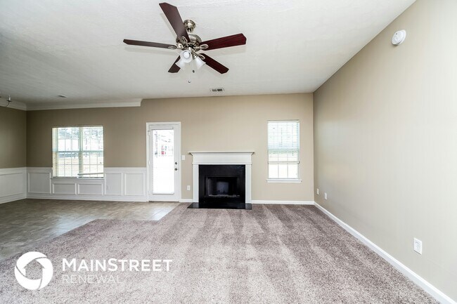 Building Photo - 11181 James Madison Dr