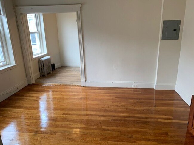 Foto del edificio - 9/1 No Fee! Spacious, modern 1BR in Fenway...