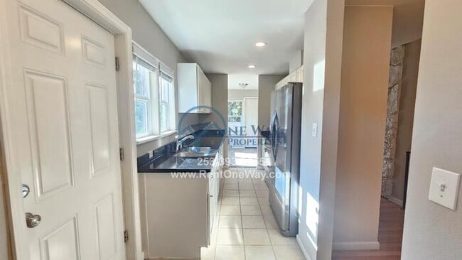 Foto del edificio - 4706 N Mullen St