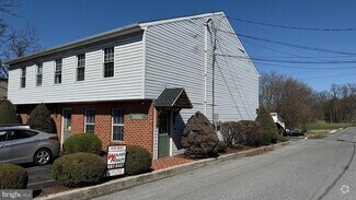 Building Photo - 17 E Front St