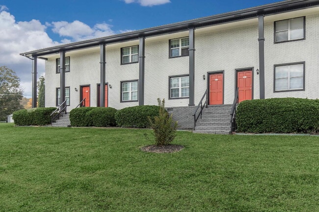 Building Photo - Move In Special: $300 OFF Rent + NO Admin ...