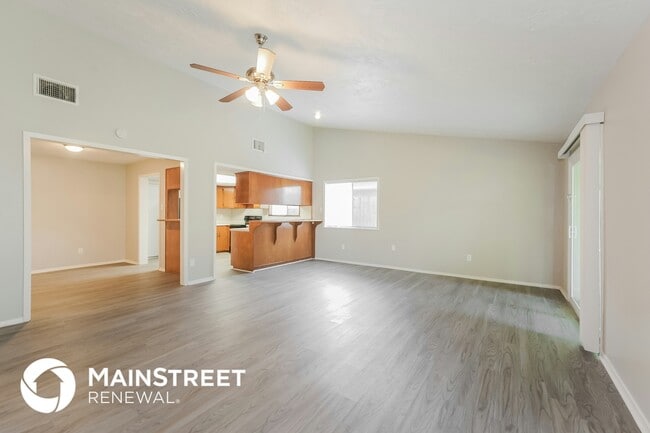 Foto del edificio - 9902 Towne Brook Ln