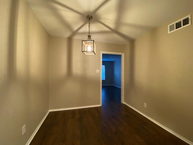 Foto del edificio - 1107 N Locust St