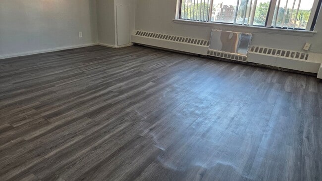 Interior Photo - 600A LLC