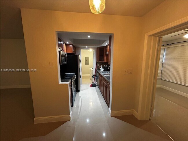 Foto del edificio - 2960 NW 68th Way