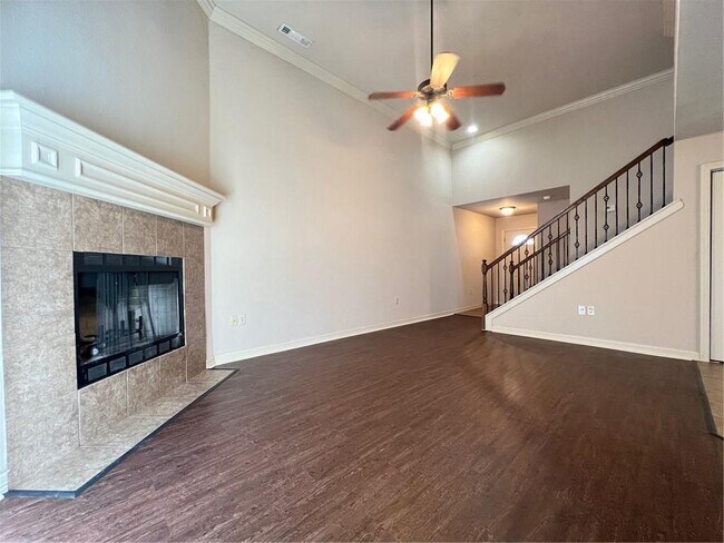 Foto del edificio - 1777 N Chestnut Ave